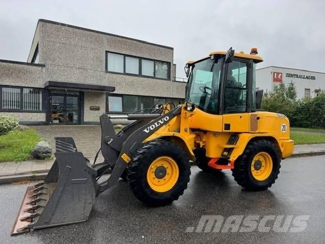 Volvo L 30 G Utovarivači na kotačima