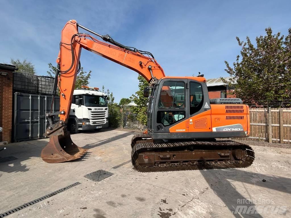 Doosan DX 27 Z Mini bageri <7t