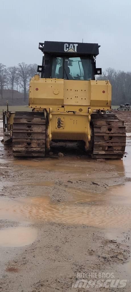 CAT D7E Buldožeri gusjeničari