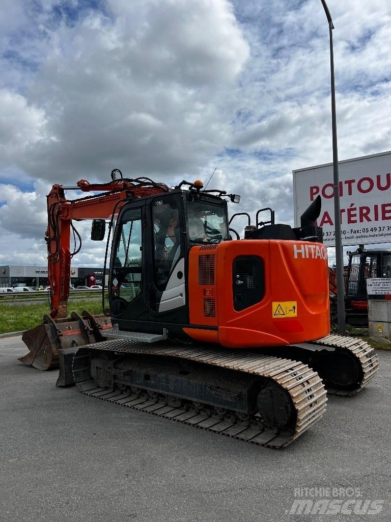 Hitachi ZX 135 US-6 Bageri gusjeničari