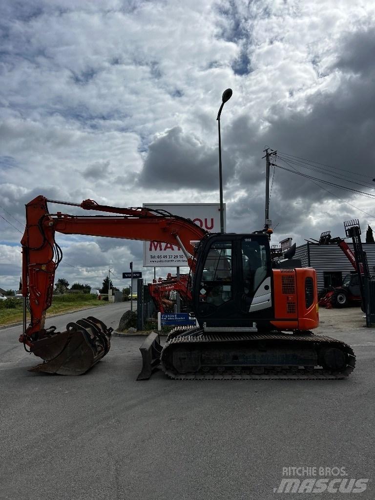 Hitachi ZX 135 US-6 Bageri gusjeničari