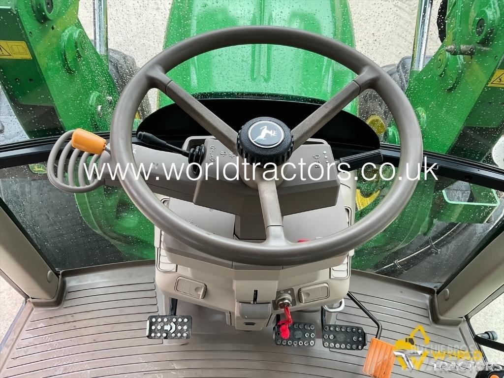 John Deere 6330 Traktori