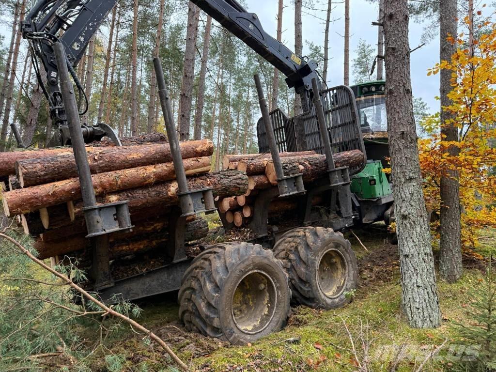 John Deere 1010 E Forvarderi