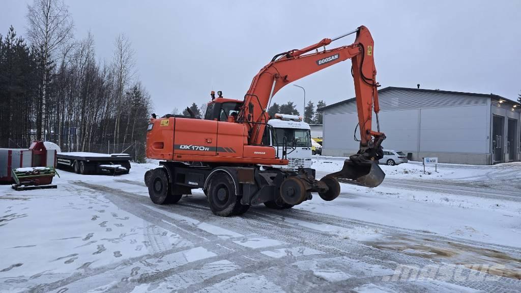 Doosan DX 170 W Bageri na kotačima