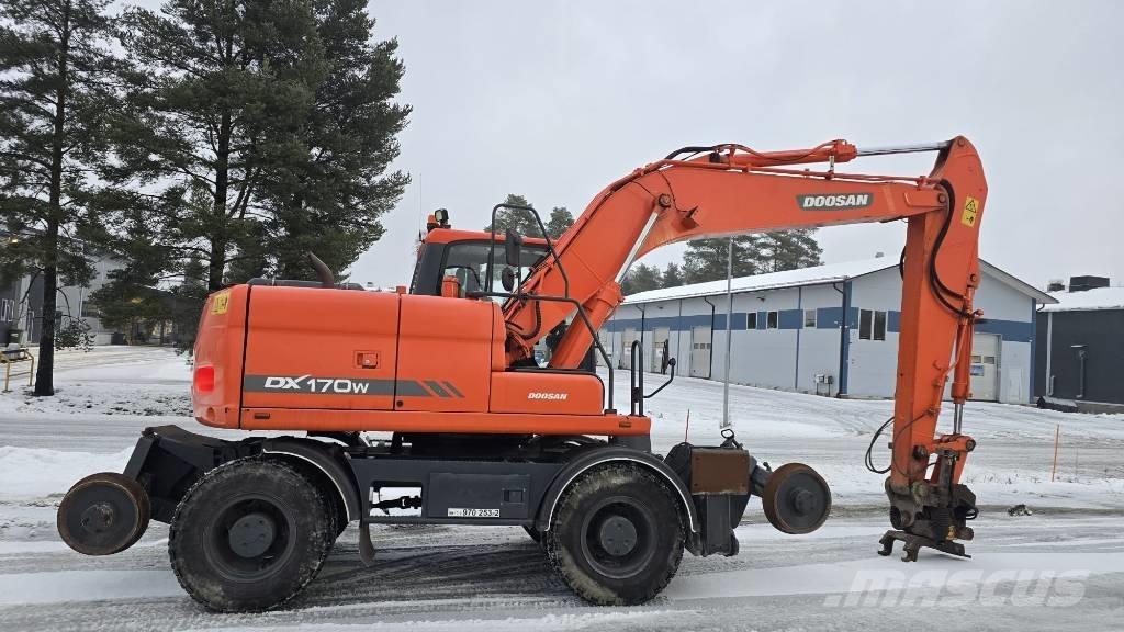 Doosan DX 170 W Bageri na kotačima