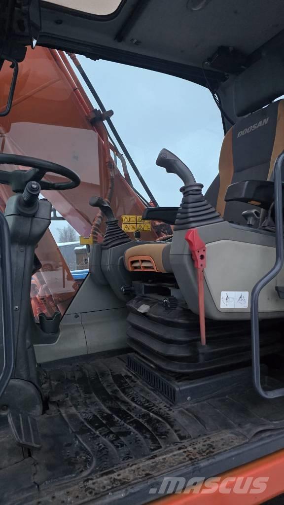 Doosan DX 170 W Bageri na kotačima