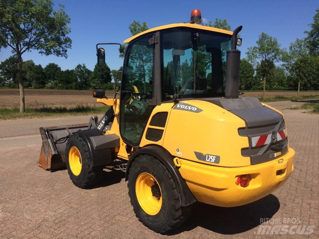 Volvo L 25 F Utovarivači na kotačima