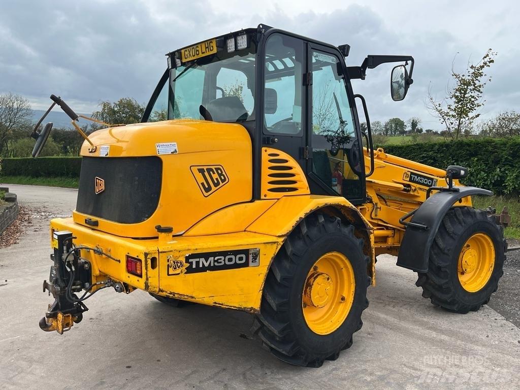 JCB TM 300 Poljoprivredni teleskopski utovarivači
