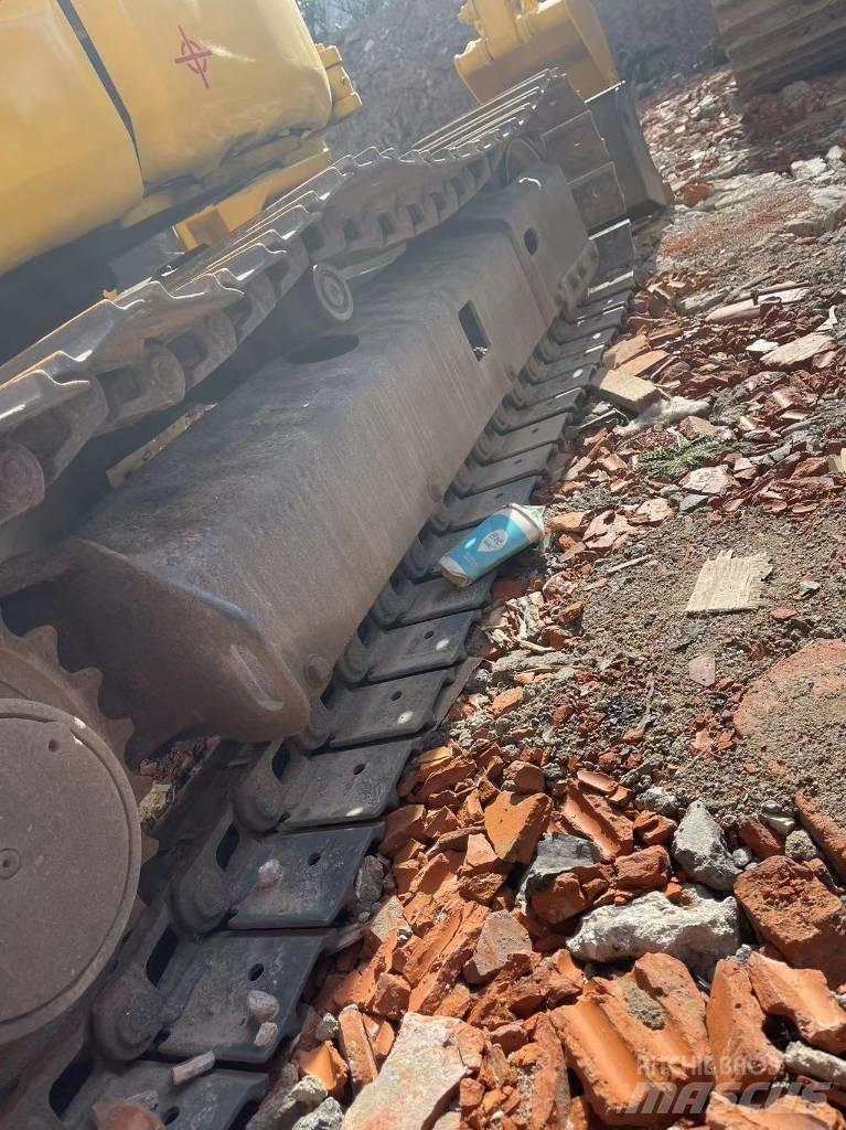 Komatsu PC 35 Bageri gusjeničari