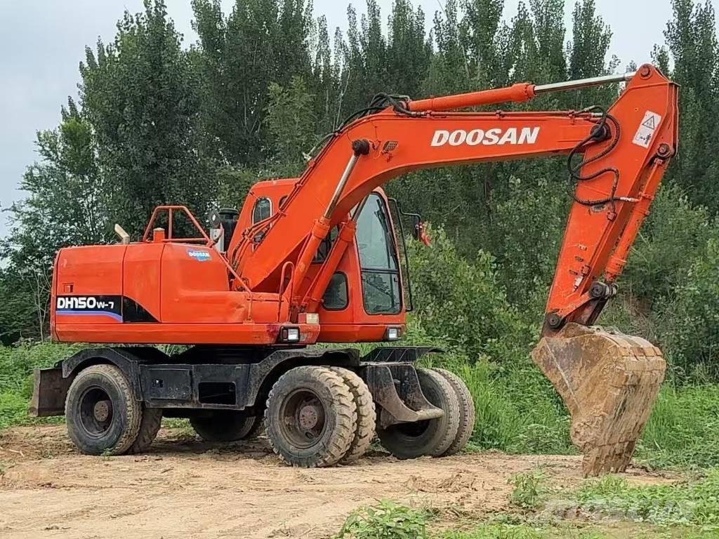 Doosan DH 150 W-7 Bageri na kotačima
