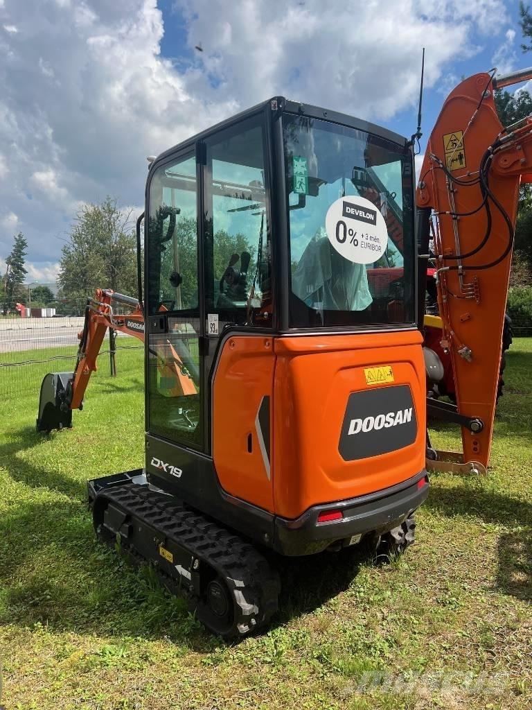 Doosan DX 19 Bageri gusjeničari