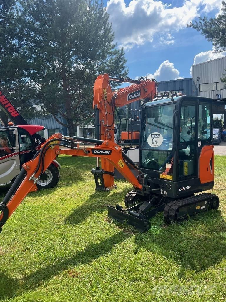 Doosan DX 19 Bageri gusjeničari