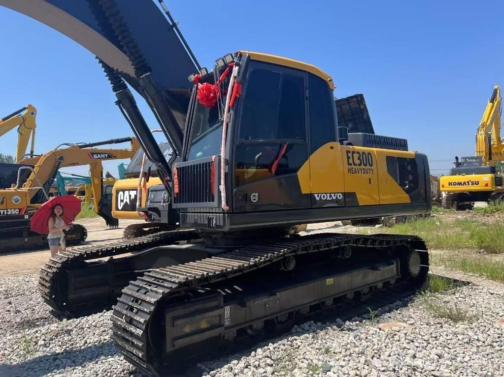 Volvo EC300 Bageri gusjeničari