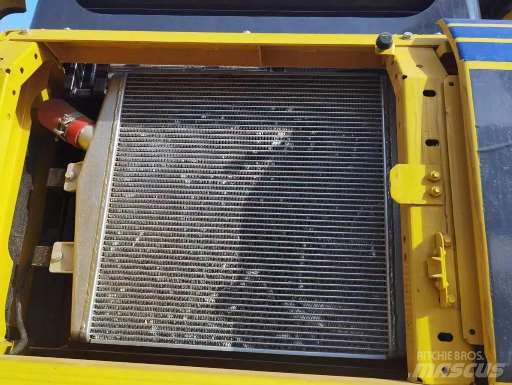 Komatsu PC 450-8 Bageri gusjeničari