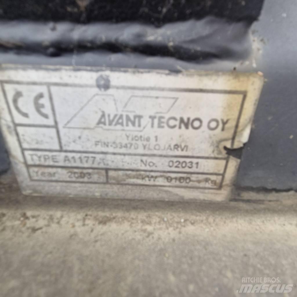 Avant brush A1177 Strojevi za metenje