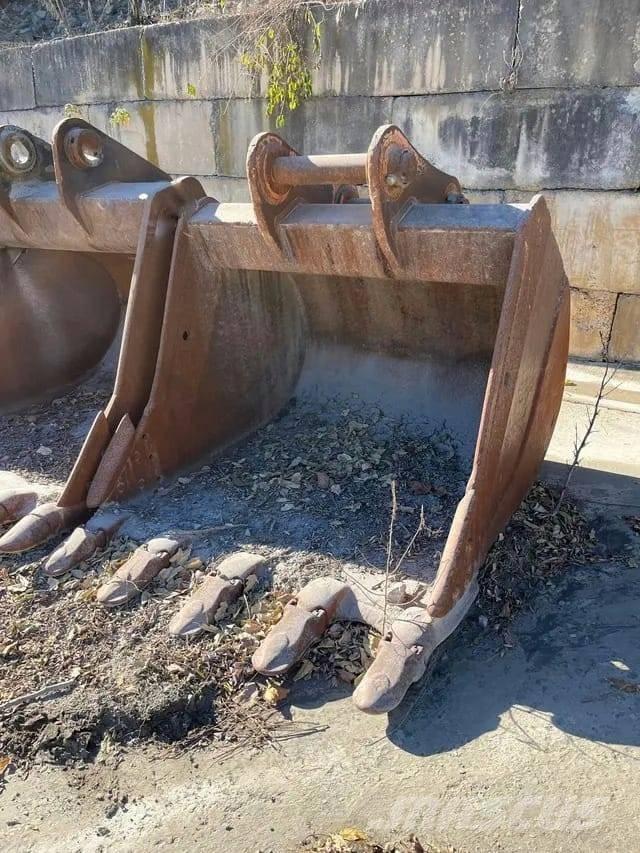 Komatsu PC 400 Bageri gusjeničari