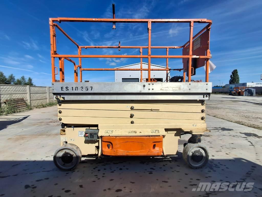 JLG 3246ES Škaraste platforme