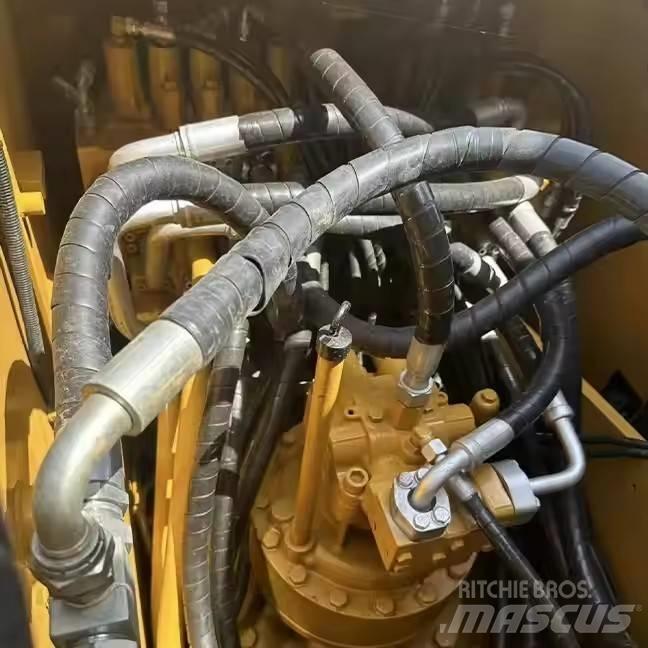 CAT CAT320D Bageri gusjeničari