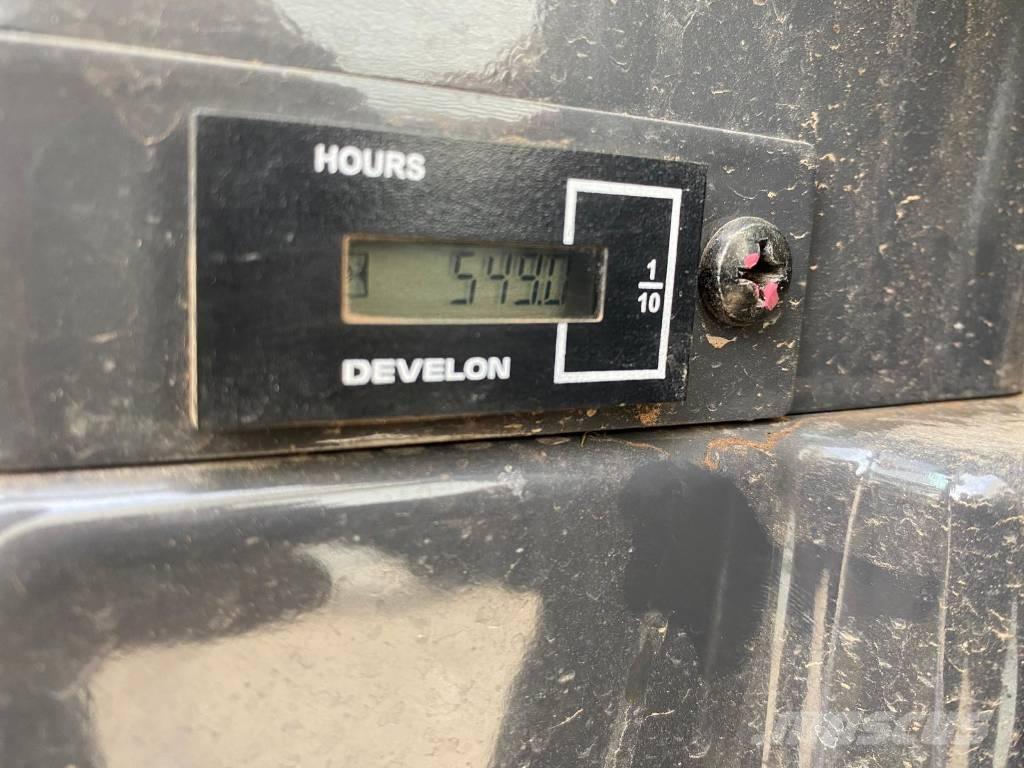 Develon DX 27 Z-7 Mini bageri <7t