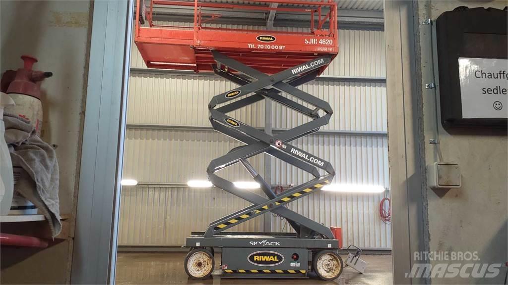 SkyJack SJIII4620 Škaraste platforme
