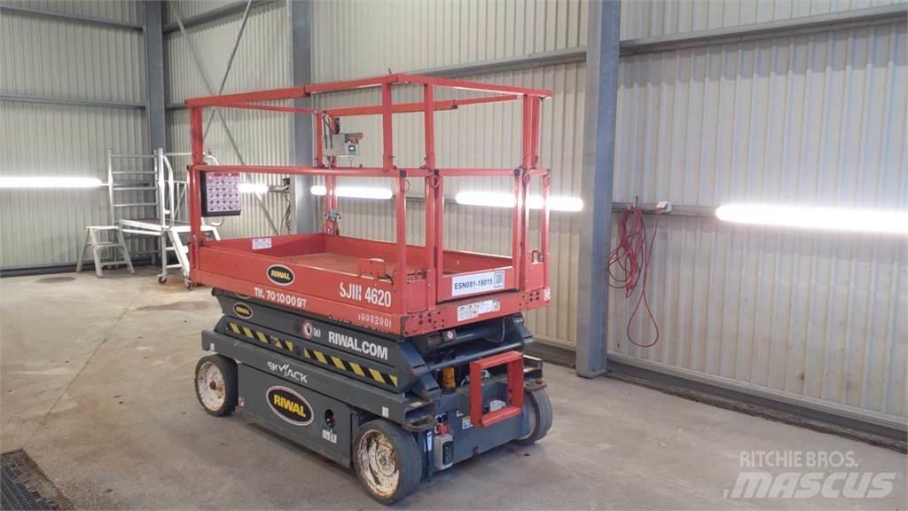 SkyJack SJIII4620 Škaraste platforme