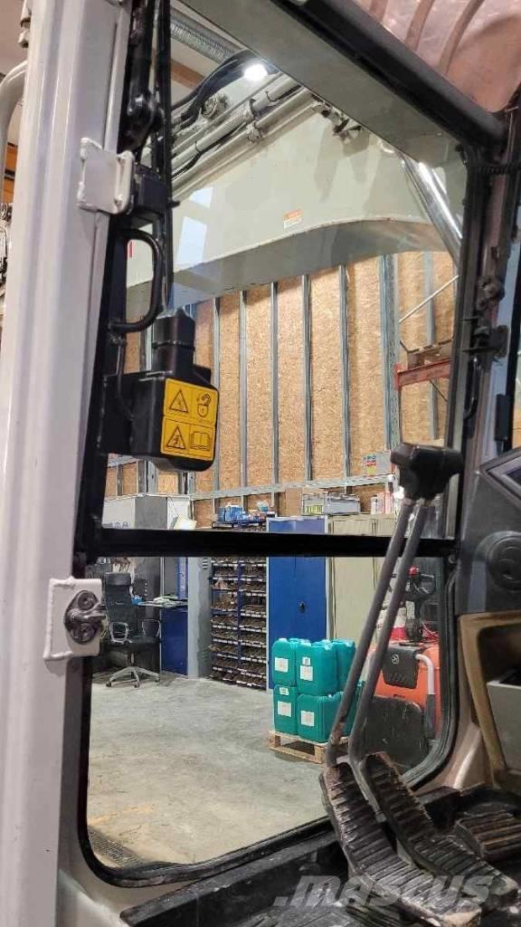 Takeuchi TB 2150 R Bageri gusjeničari