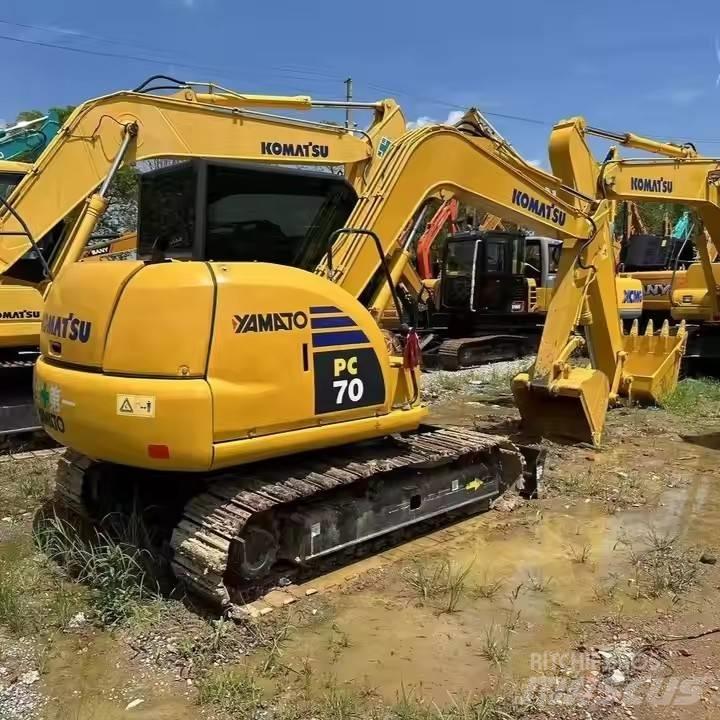 Komatsu PC70 Bageri gusjeničari