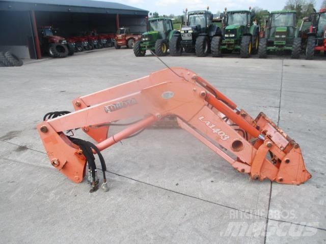 Kubota LA1403 Loader Traktori