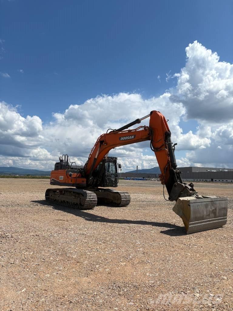 Doosan DX 300 LC-5 Bageri gusjeničari