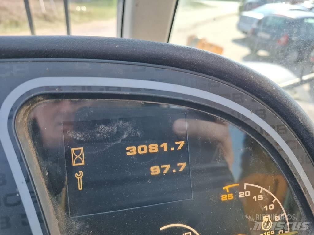 JCB 540-140 Teleskopski viličari