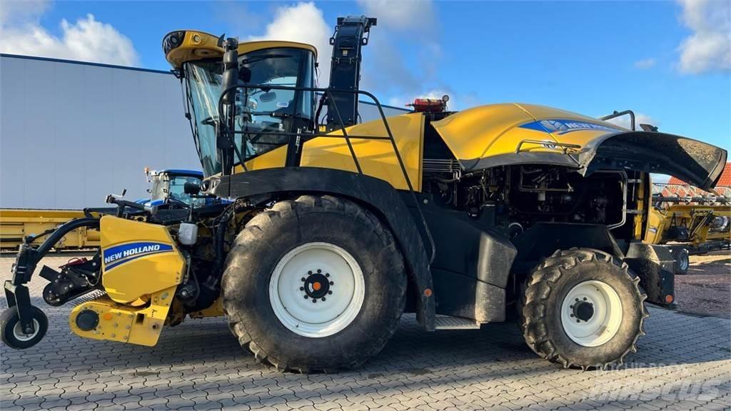 New Holland FR 550 Strojevi za krmu na vlastiti pogon