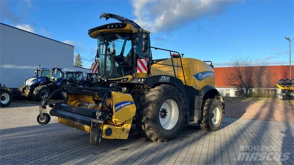 New Holland FR 550 Strojevi za krmu na vlastiti pogon
