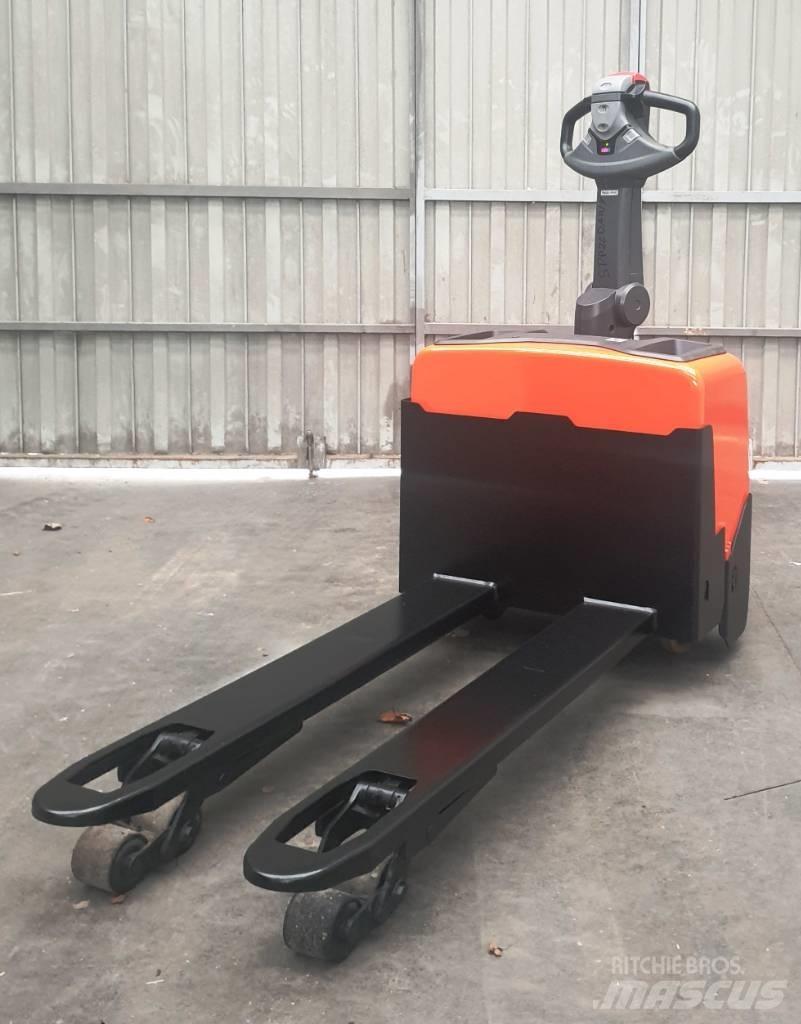 BT LWE 130 Minimover Nisko podizni električni viličar