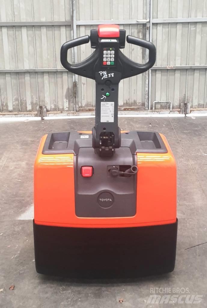 BT LWE 130 Minimover Nisko podizni električni viličar