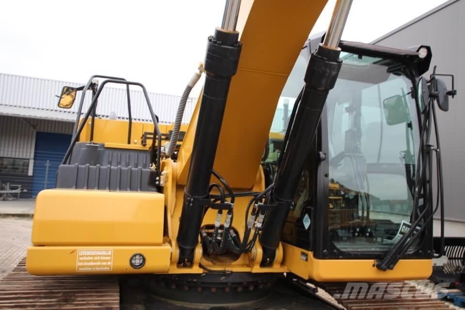 CAT 326-07 Bageri gusjeničari