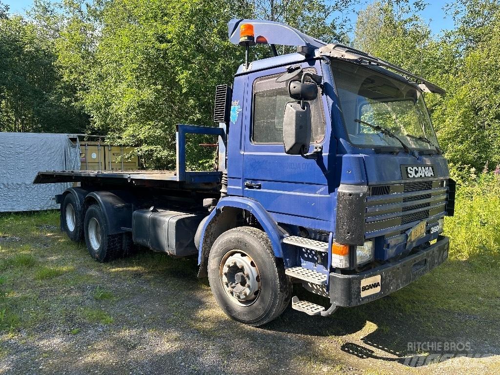 Scania 113 Rol kiper kamioni s kukama za dizanje