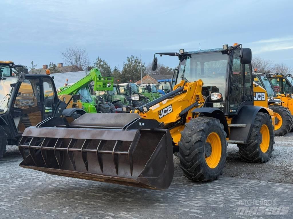 JCB TM 320 Poljoprivredni teleskopski utovarivači