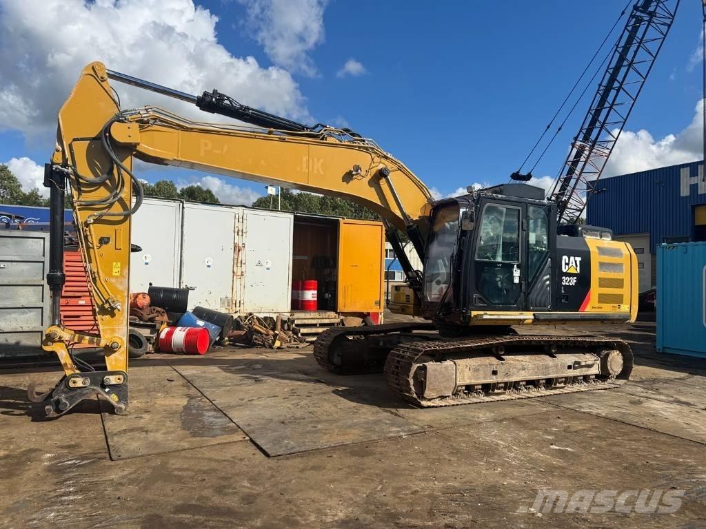 CAT 323 F L Bageri gusjeničari