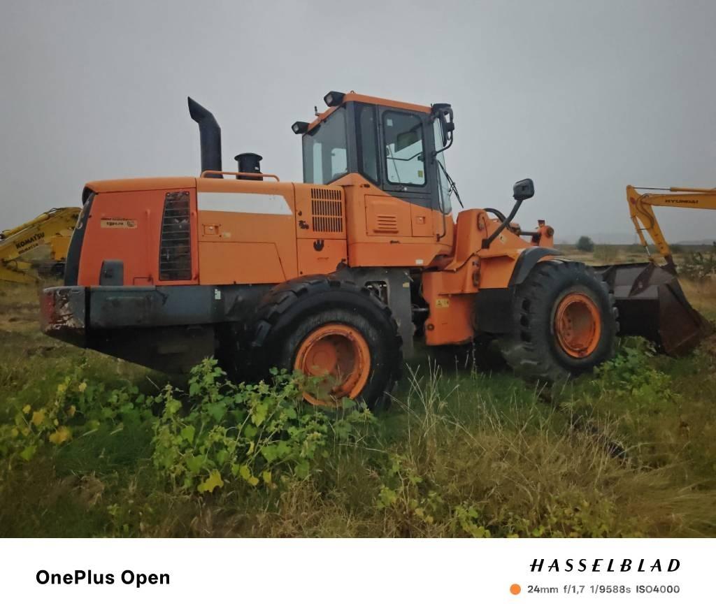 Doosan DL 300 Gusjenice