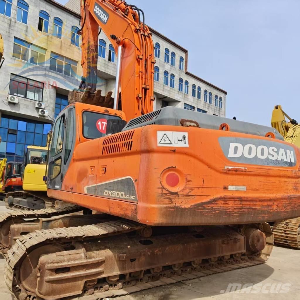 Doosan DX 300 LC Bageri gusjeničari