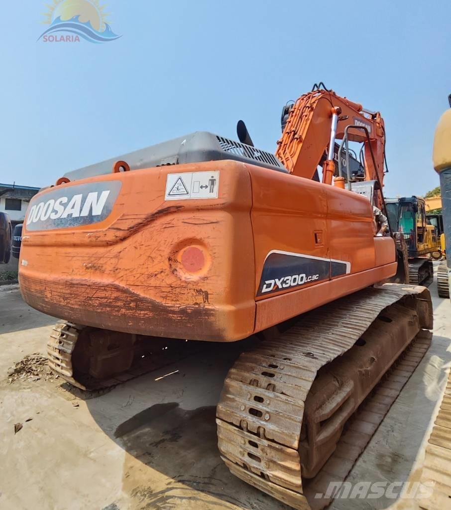 Doosan DX 300 LC Bageri gusjeničari
