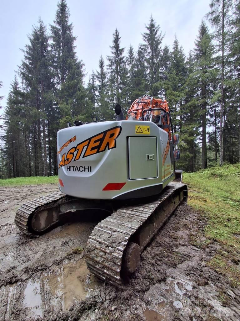 Hitachi ZX 225 US LC Bageri gusjeničari