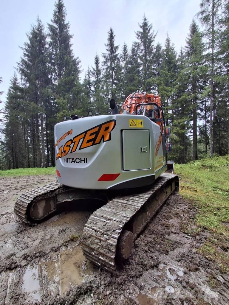 Hitachi ZX 225 US LC Bageri gusjeničari