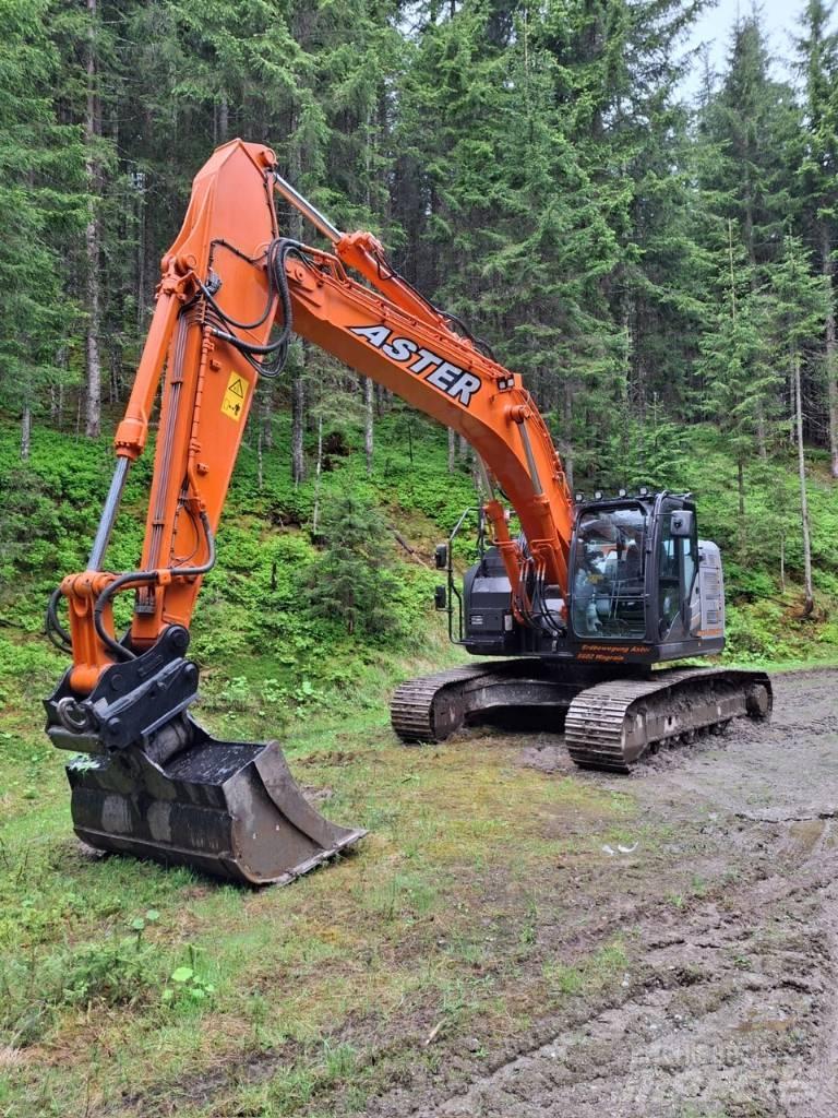 Hitachi ZX 225 US LC Bageri gusjeničari