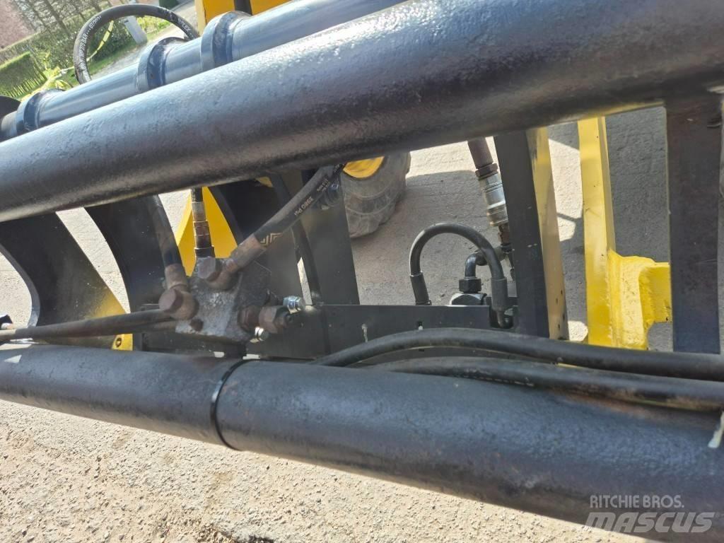 Komatsu WA100M-7 Utovarivači na kotačima