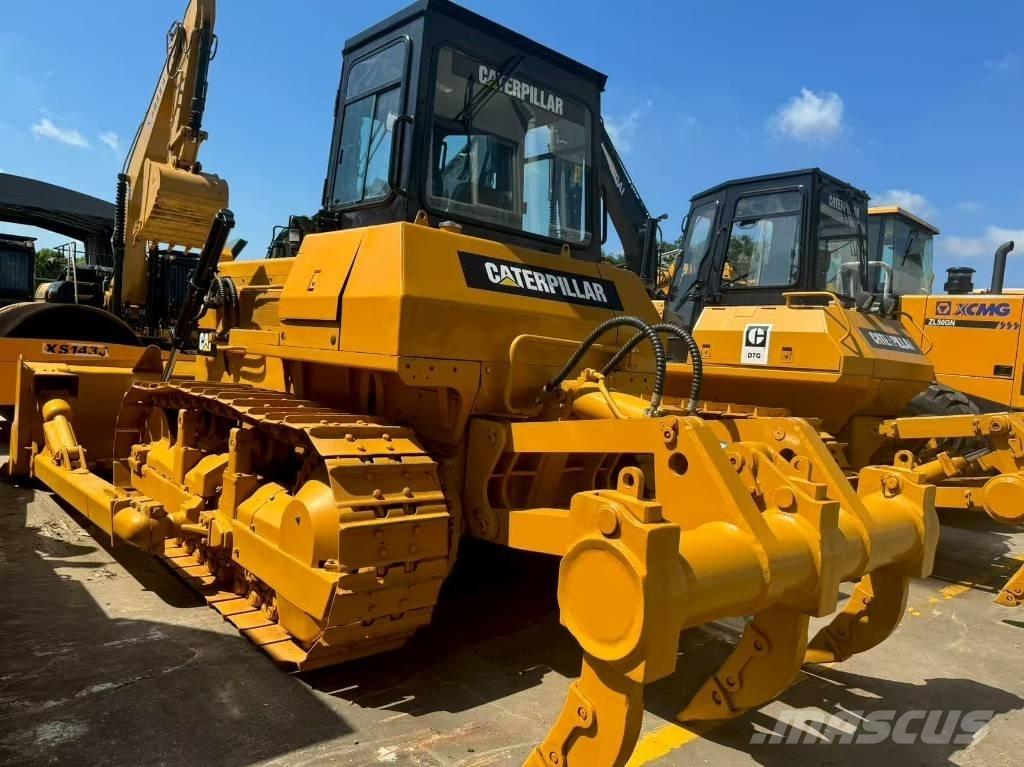 CAT D 6 G LGP II Buldožeri gusjeničari