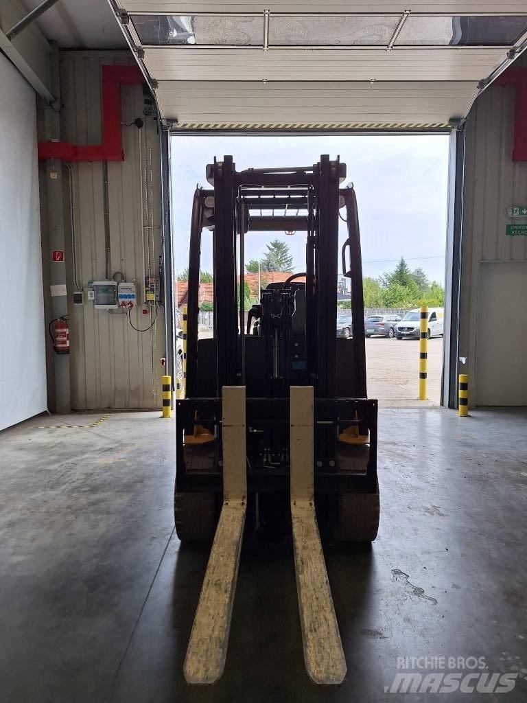 Yale ERP 30 VL Električni viličari