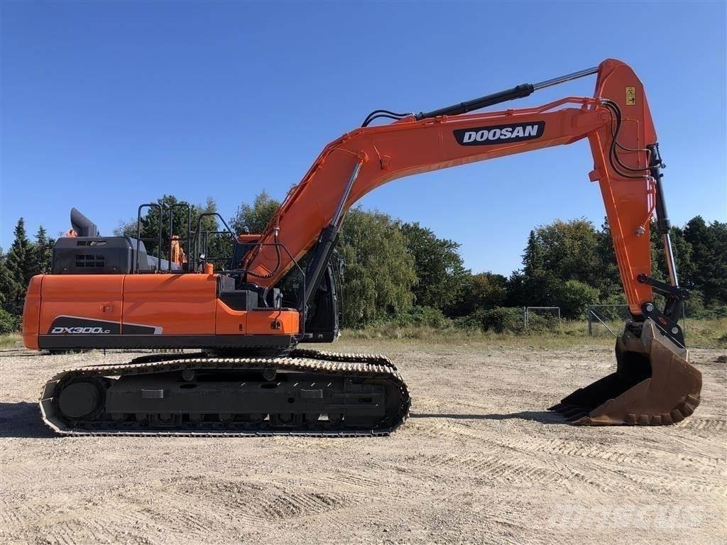 Doosan dx300 Bageri gusjeničari