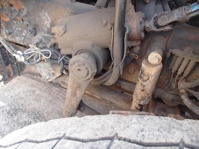 International 7400 Sniježne daske i  plugovi
