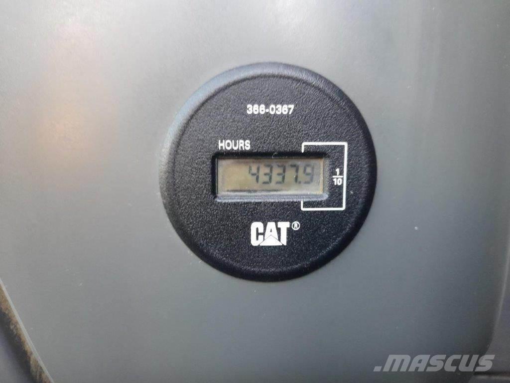 CAT 311 F BLADE Bageri gusjeničari
